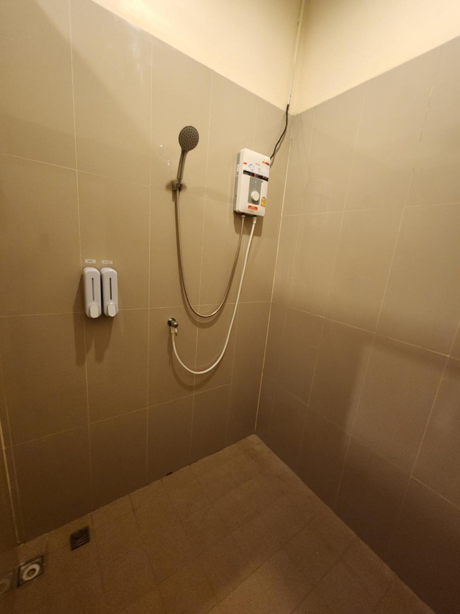 Skypearl Guesthouse & Pub Тао Екстер'єр фото