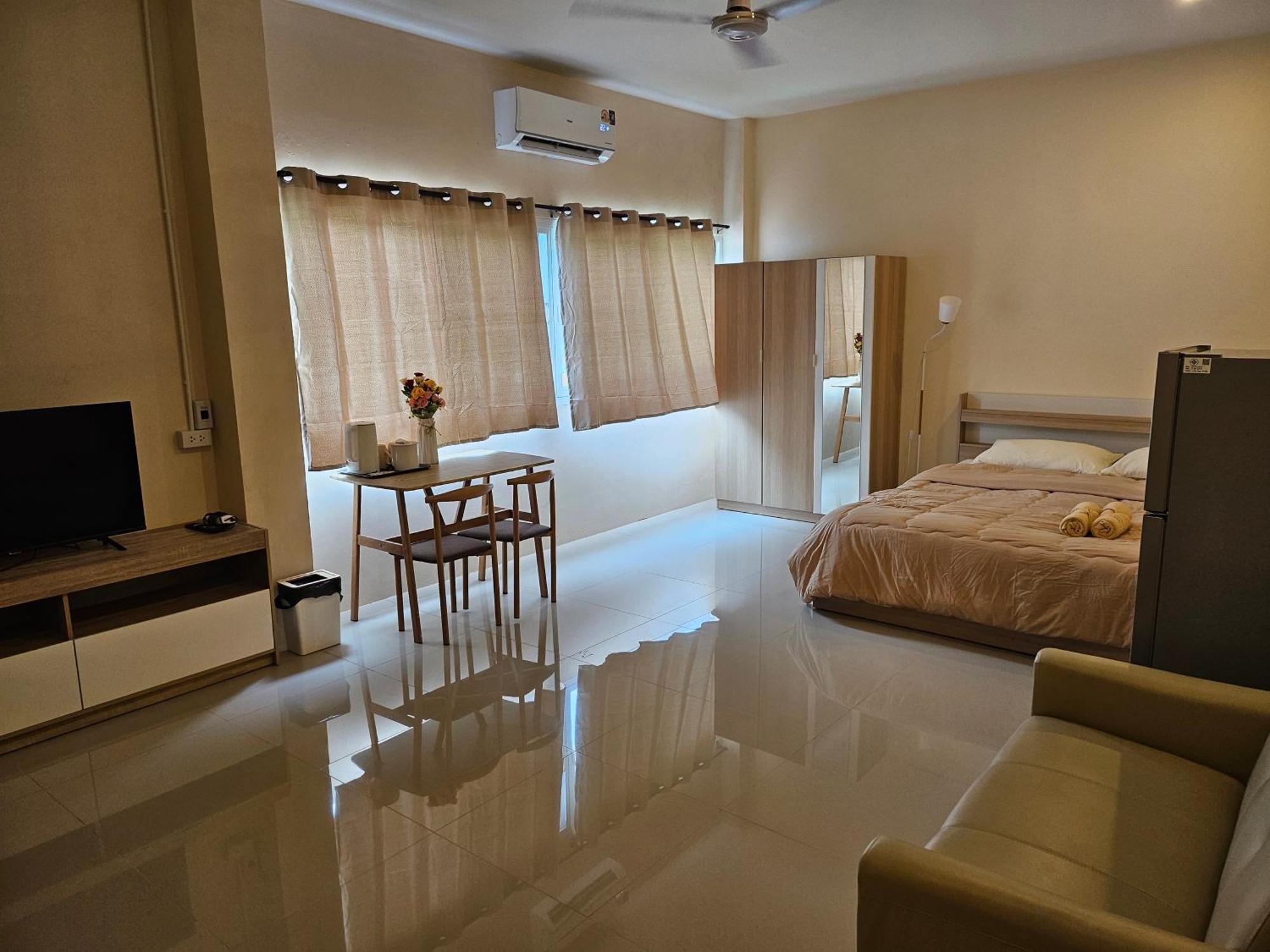 Skypearl Guesthouse & Pub Тао Екстер'єр фото